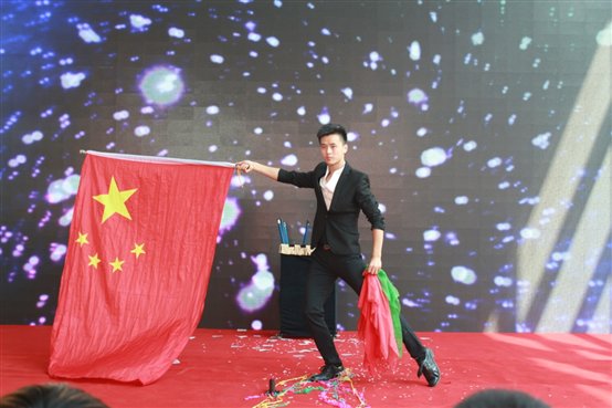 C:\Users\Administrator\Desktop\店庆照片\IMG_9332.JPG