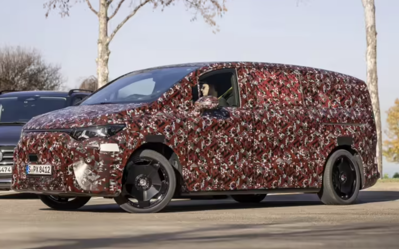 奔驰全新豪华纯电 MPV VLE 能自动泊车、后轮转向