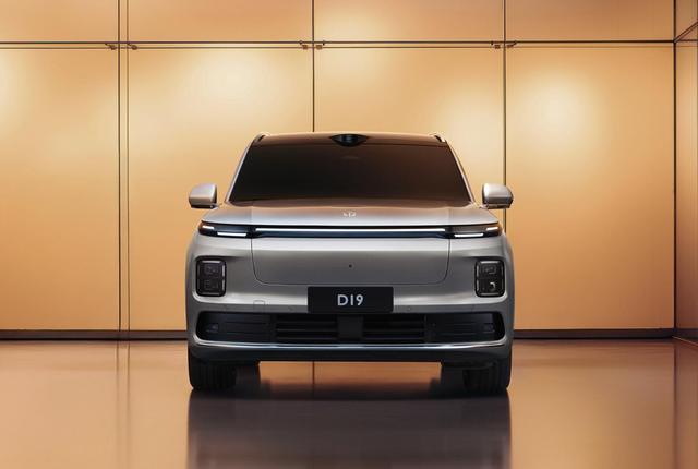 99 元开启盲订！零跑全新 SUV 车型