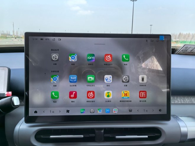 抢先试驾零跑A10 10万级SUV也能配激光雷达