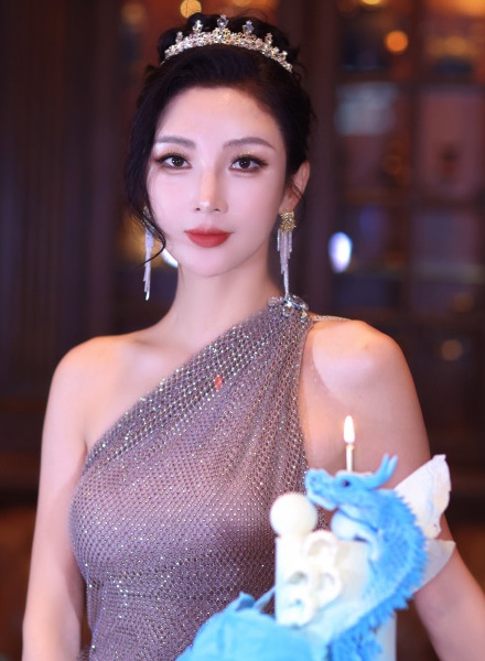 6f90b452gy1iav8fho25cj247s6bke86.jpg