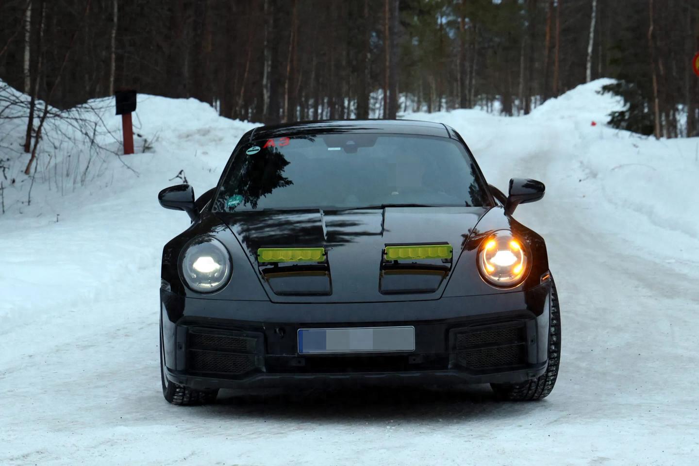 达喀尔限定高底盘即将回归，第二代保时捷911 Dakar路试谍照曝光