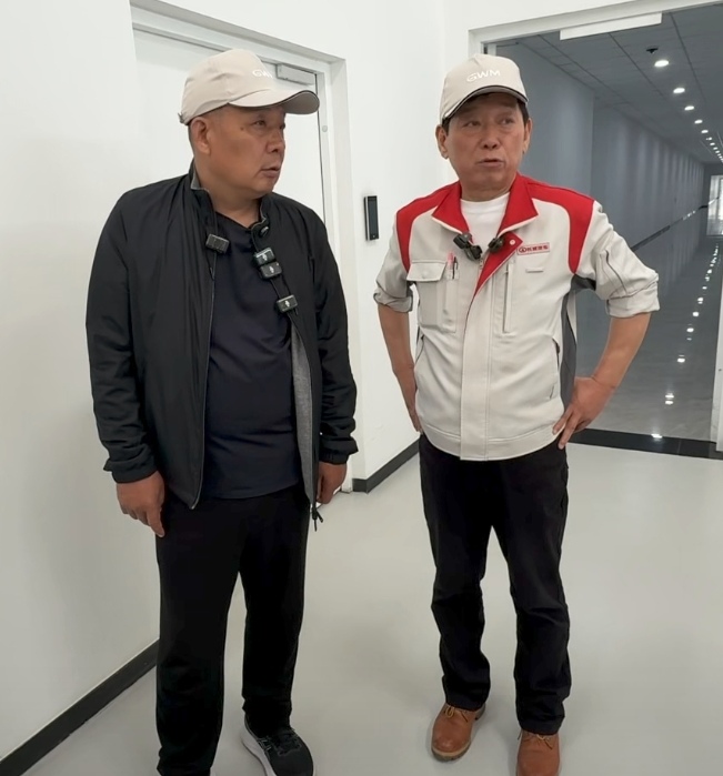 4.4|于东来现身长城汽车 对造车表示浓厚兴趣