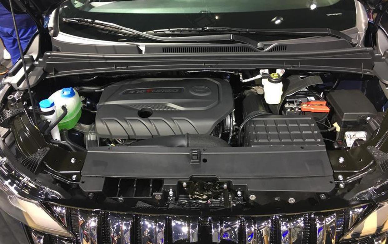 丰田“小埃尔法”国产倒计时！15万级家用MPV，混动省油王对决国产高配王