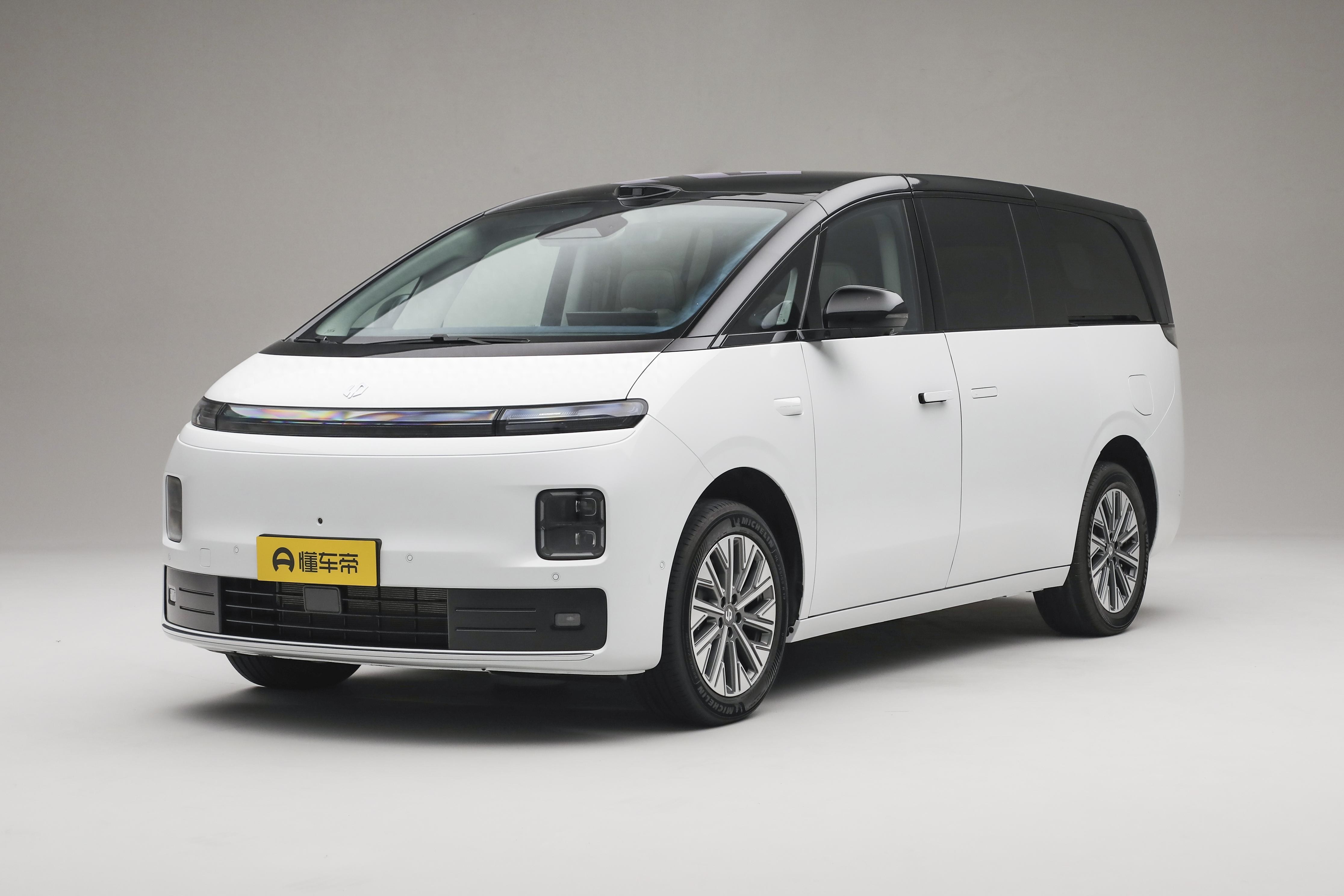 纯电续航480km 零跑D99正式上市 24.98万元起